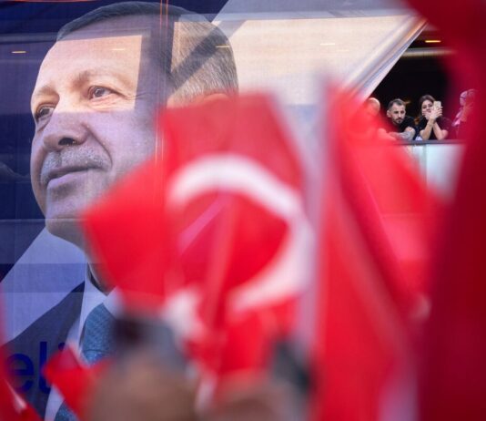 Turchia, Erdoğan alla guida per altri 5 anni Erdoğan