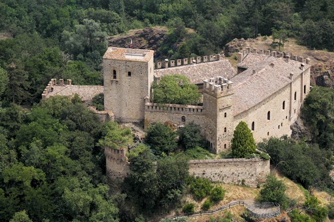 castello di Gropparello castello di Gropparello