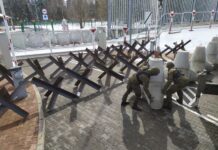 La Polonia fortifica il confine con la Bielorussia Polonia