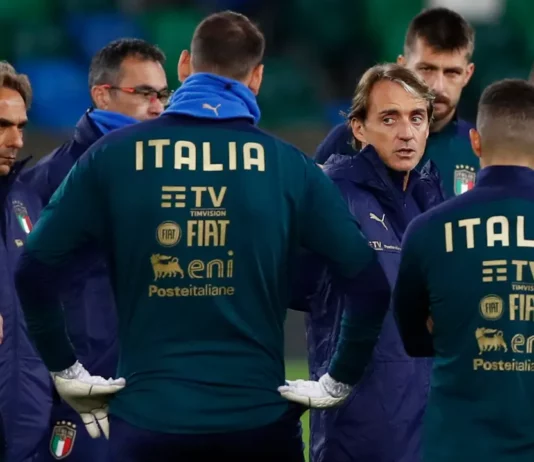 Le dimissioni a sorpresa del ct Mancini dalla Nazionale di calcio Mancini