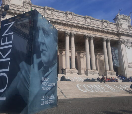 In mostra a Roma “Tolkien. Uomo, Professore, Autore” Tolkien
