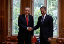 Grecia e Turchia firmano la Dichiarazione di Atene sull’amicizia Dichiarazione