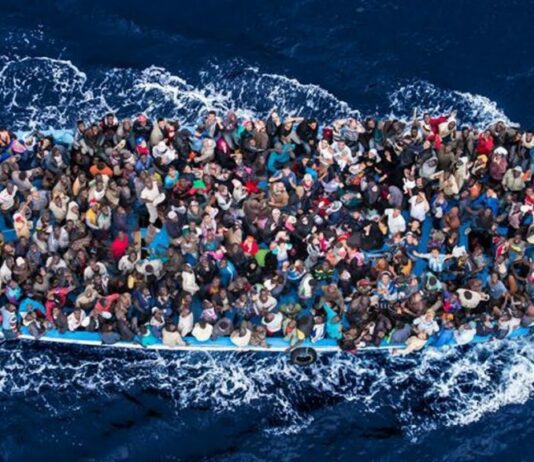 Immigrazione, +200% gli sbarcati a Lampedusa nel 2023 Immigrazione