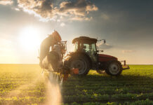Pesticidi, i Trattori segnano un punto Pesticidi