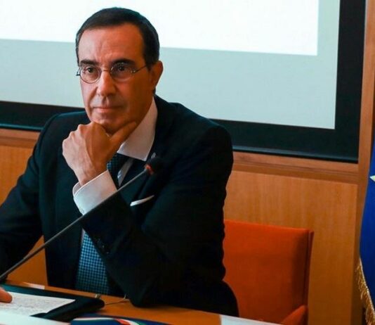 ADM, il Tetragono sotto scacco. Alesse lascia o raddoppia? Alesse