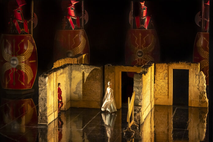 Arianna Vendittelli (Cesare), Emöke Barath (Cleopatra)-c-birgit-gufler-14