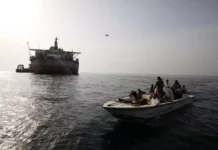 Sounion, il momento dell’attacco alla petroliera greca dagli Houthi Sounion