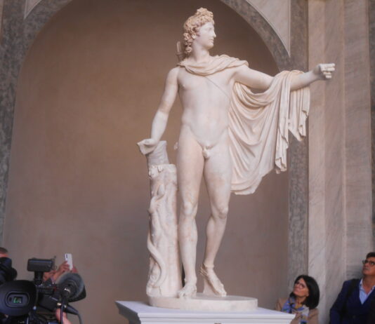 Ritorna ai Musei vaticani l’Apollo restaurato Apollo