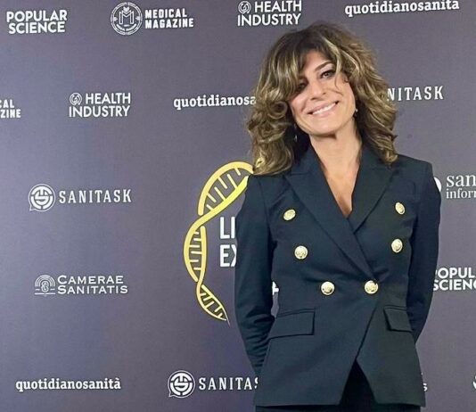 Domenicucci: «Amo raccontare storie, persone ed emozioni» Domenicucci