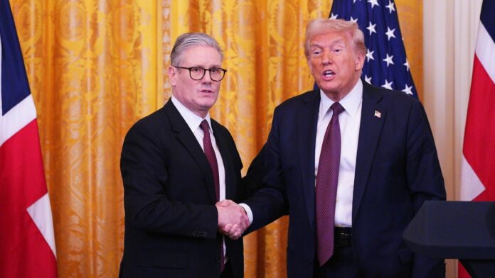 Guerra in Ucraina, Stamer vola da Trump