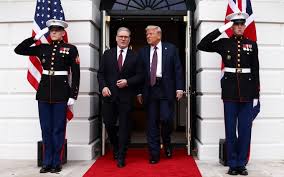 Guerra in Ucraina, Stamer vola da Trump