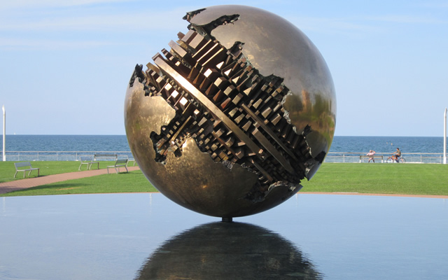 Arnaldo Pomodoro - Napoli da Vivere Arnaldo Pomodoro