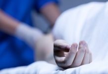 Tarquinia, uomo dichiarato morto si risveglia in ambulanza Tarquinia, uomo dichiarato morto si risveglia in ambulanza: “Dov’è mia figlia?”