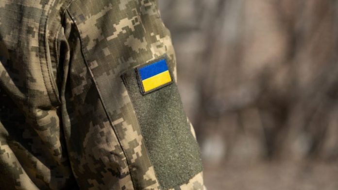 Soldati Ucraina Ucraina: quasi 10.000 ex detenuti combattono al fronte