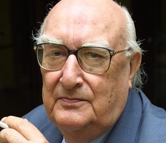 Andrea Camilleri: cento anni di parole, Sicilia e immaginazione Andrea Camilleri: Cento anni di parole, Sicilia e immaginazione