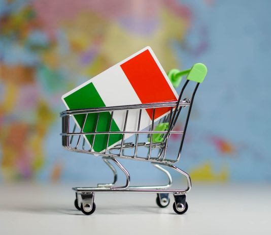 Consumi: più spese per tecnologia, cala il food e abbigliamento Consumi