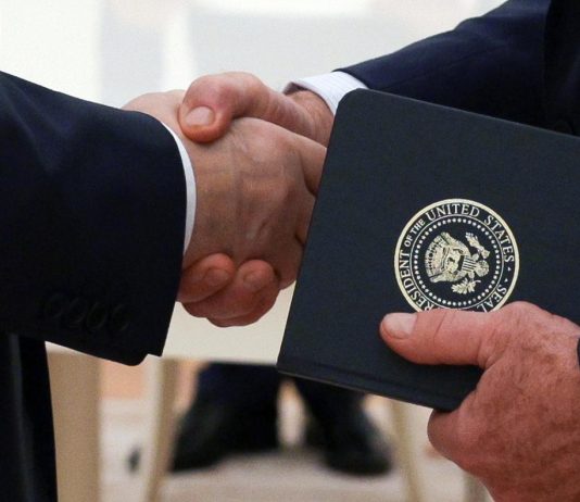 Trump, Zelensky e i leader europei: uniti verso la pace Trump
