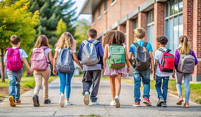 Scuola 2025: tra smartphone vietati e maturità riformata