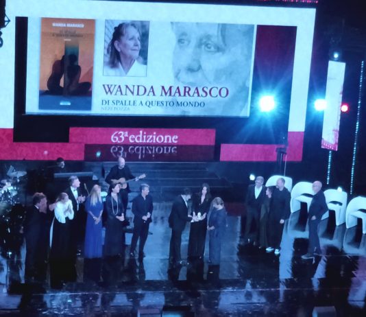 Premio Campiello 2025, trionfa “Di spalle a questo Mondo” Premio Campiello 2025