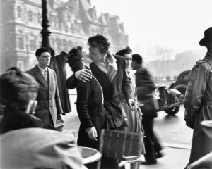 Le_baisier_hotel_ville_doisneau
