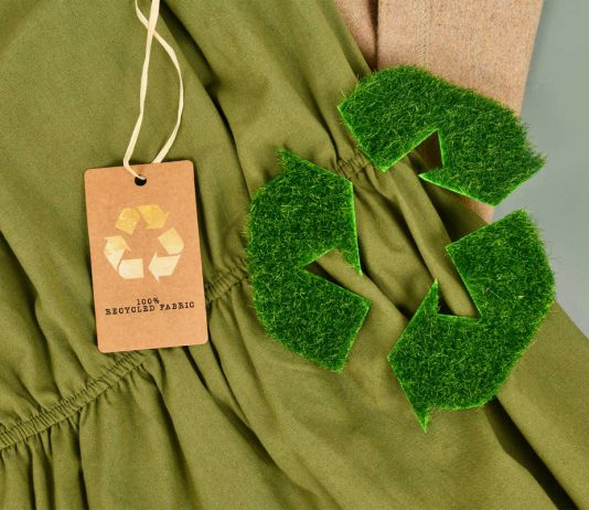 Moda “green”: quando la sostenibilità diventa motivo di inquinamento Moda sostenibilità inquinamento