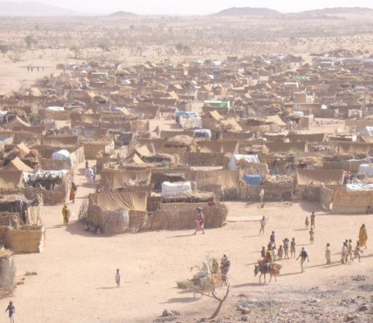 Atrocità senza fine nella guerra in Darfur Darfur
