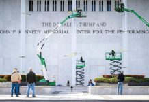 L’ossessione di Trump di marchiare la storia col proprio nome Trump nome storia