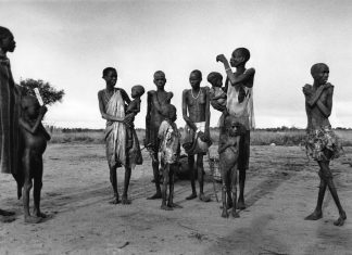 Sudan: 8 Milioni di bambini senza scuola Sudan bambini scuola carestia