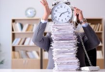 La burocrazia italiana: tra norme e tempi di attesa lunghissimi Burocrazia italiana