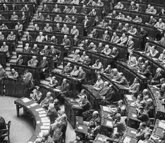 La Costituzione: la casa che non vediamo La Costituzione