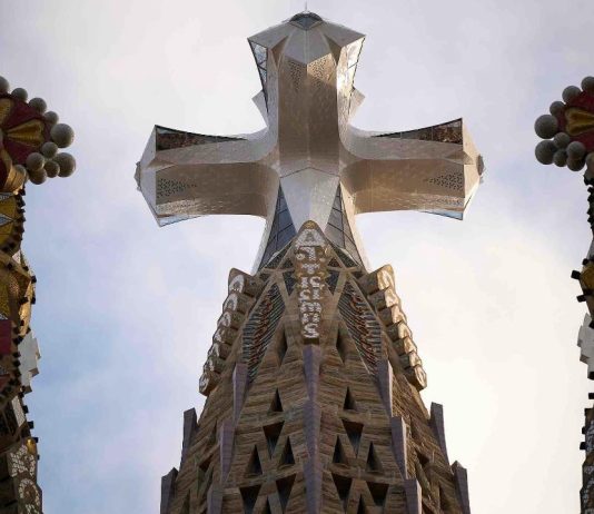 Sagrada Familia, simbolo tra fede e modernità Sagrada Familia