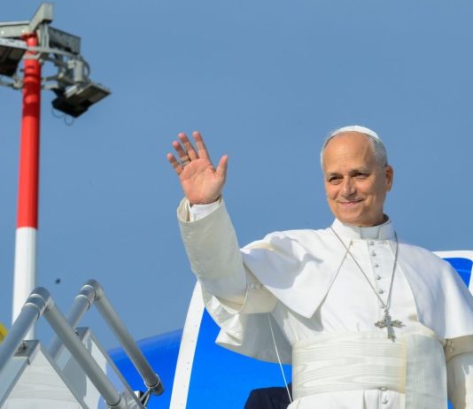 Papa Leone XIV in Spagna, l’appello alla dignità umana Papa Leone XIV Spagna