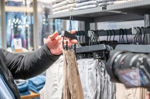 Stop Ue invenduti moda