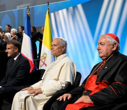 La Francia omaggia Papa Leone XIV Francia Papa